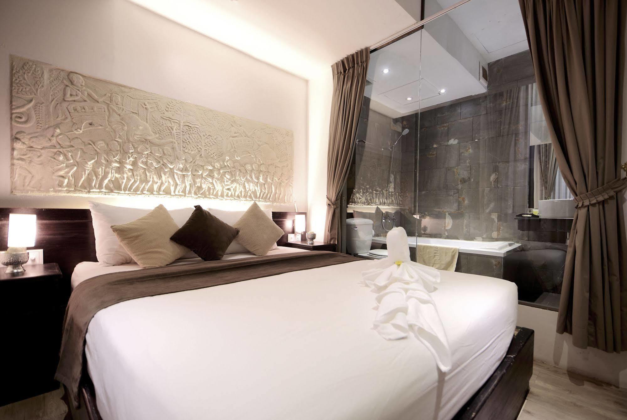 Crystal Blue Boutique 3*